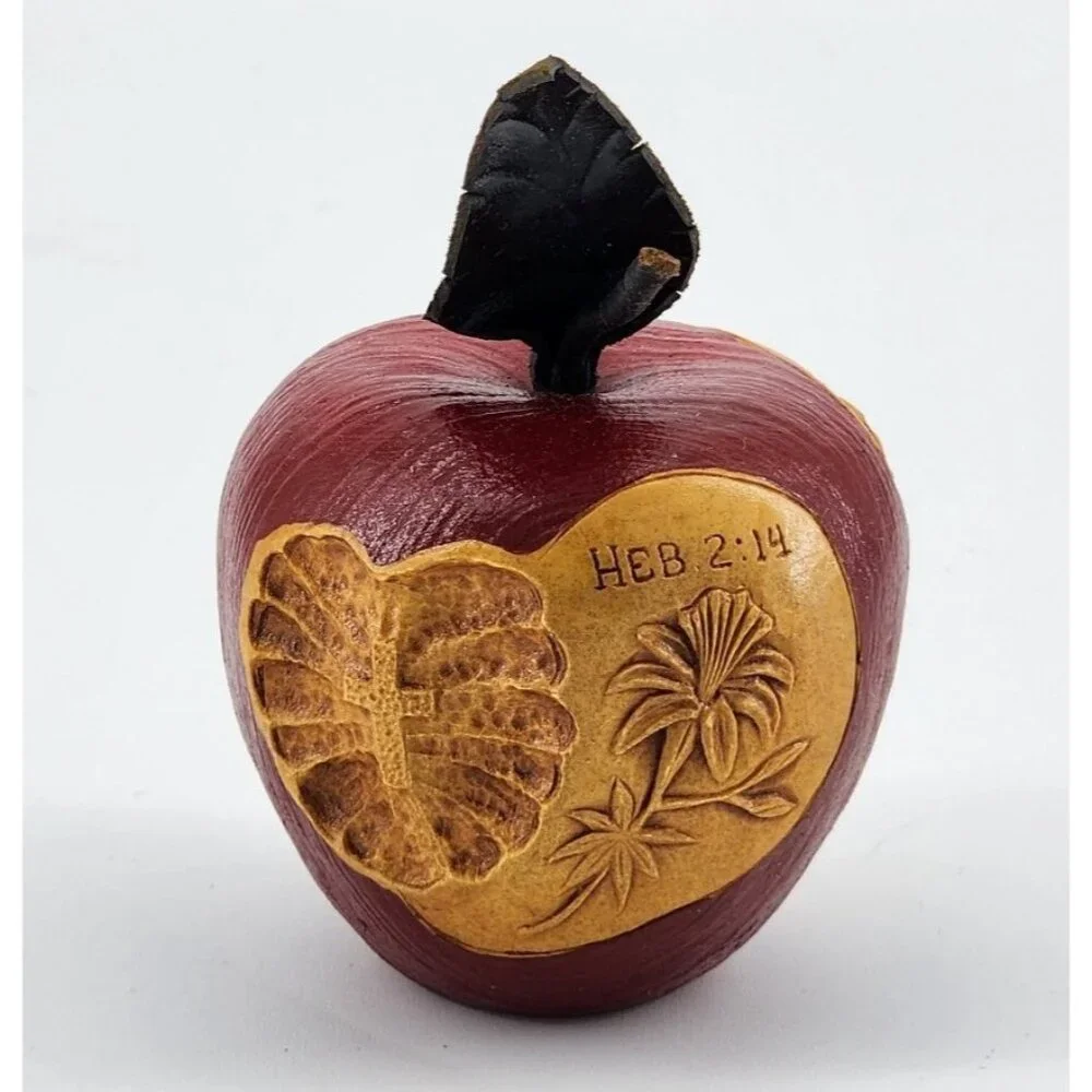 Vtg 1991 The Enchanted Orchard Carved Bible Verse Apple Genesis 3:4 Hebrews 2:14
